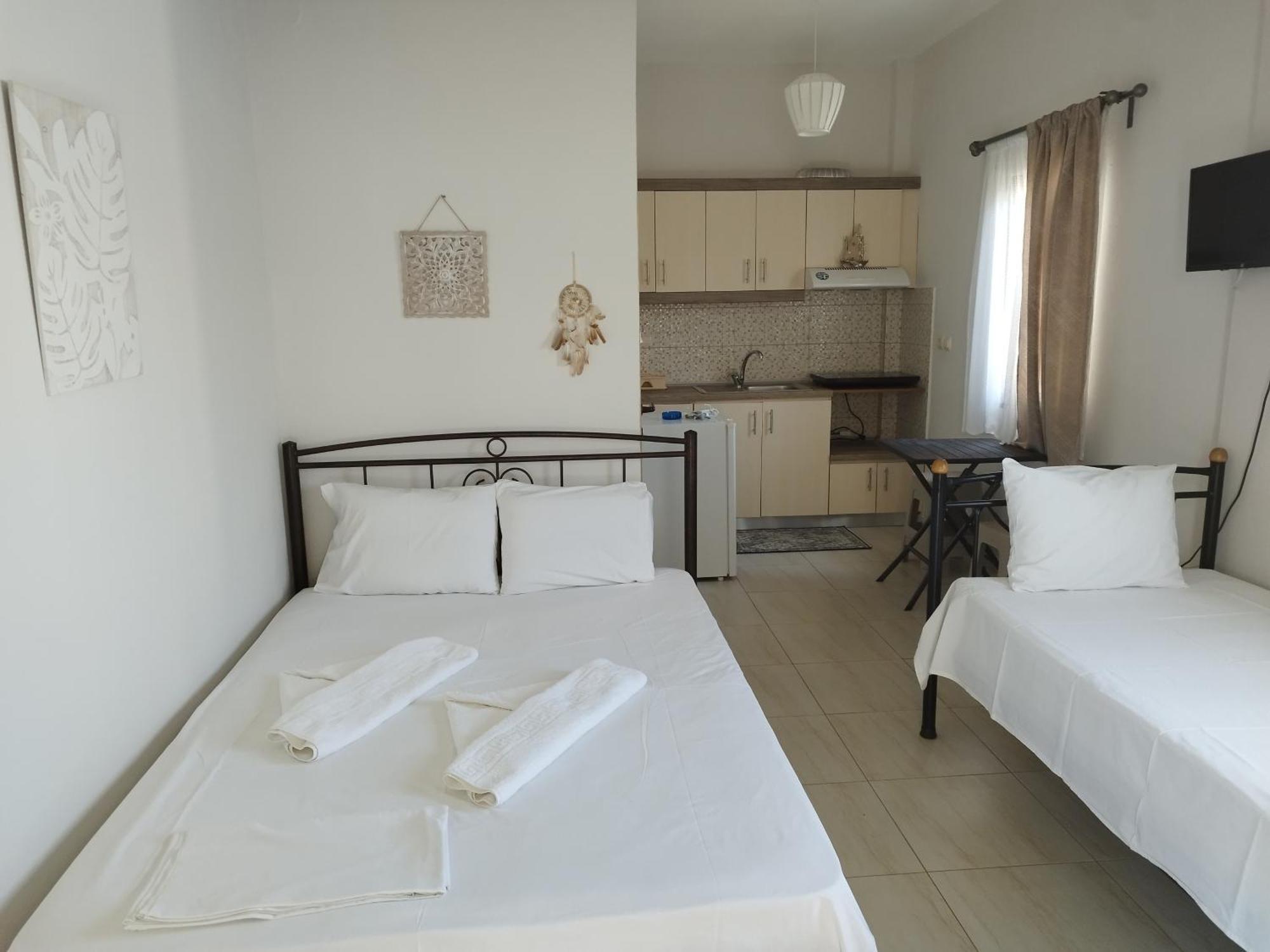 Christa'S Studio Apartment Nikiti  Luaran gambar